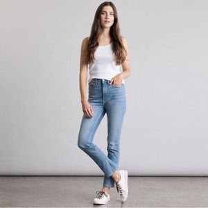 ELIZABETH AND JAMES | The Vintage Straight Jean | 12